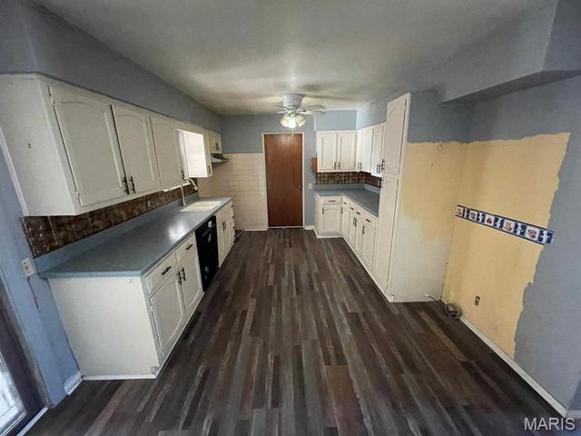 102 Linda Drive, Fairview Heights, IL 62208