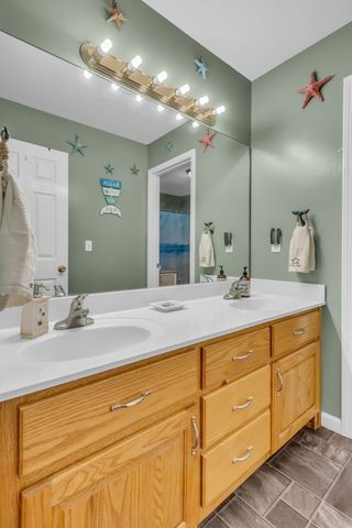 4897 Pyles Rd, Chapel Hill, TN 37034