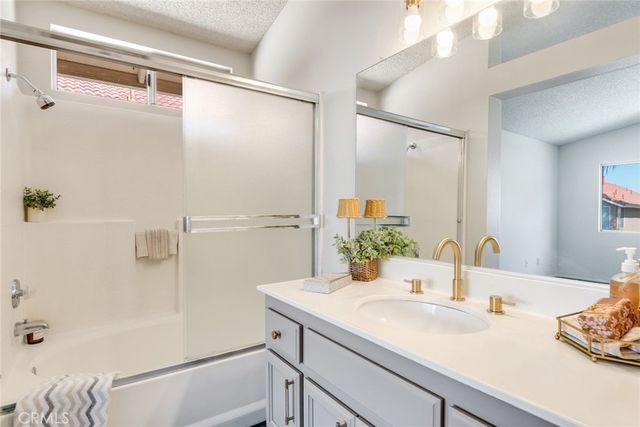 3682 N Pole, Riverside, CA 92503