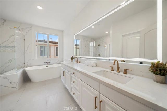 634 Meyer D, Redondo Beach, CA 90278
