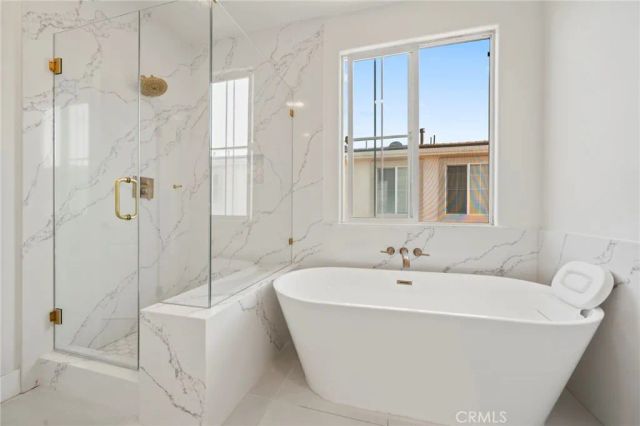 634 Meyer D, Redondo Beach, CA 90278
