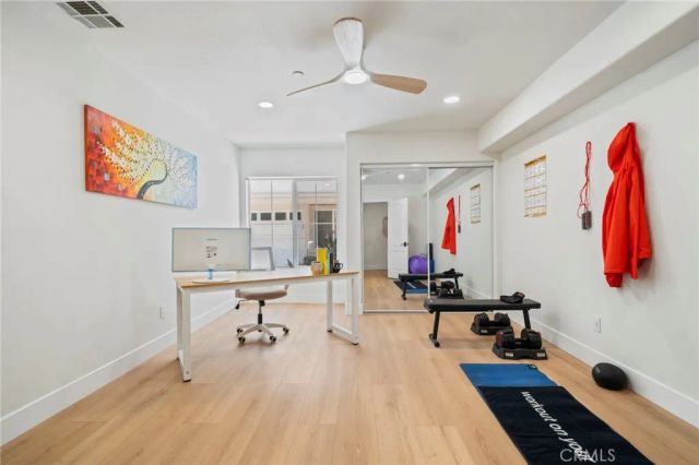 634 Meyer D, Redondo Beach, CA 90278