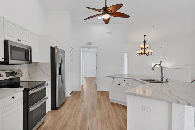 7269 FOUNTAIN PALM CIRCLE, Bradenton, FL 34203