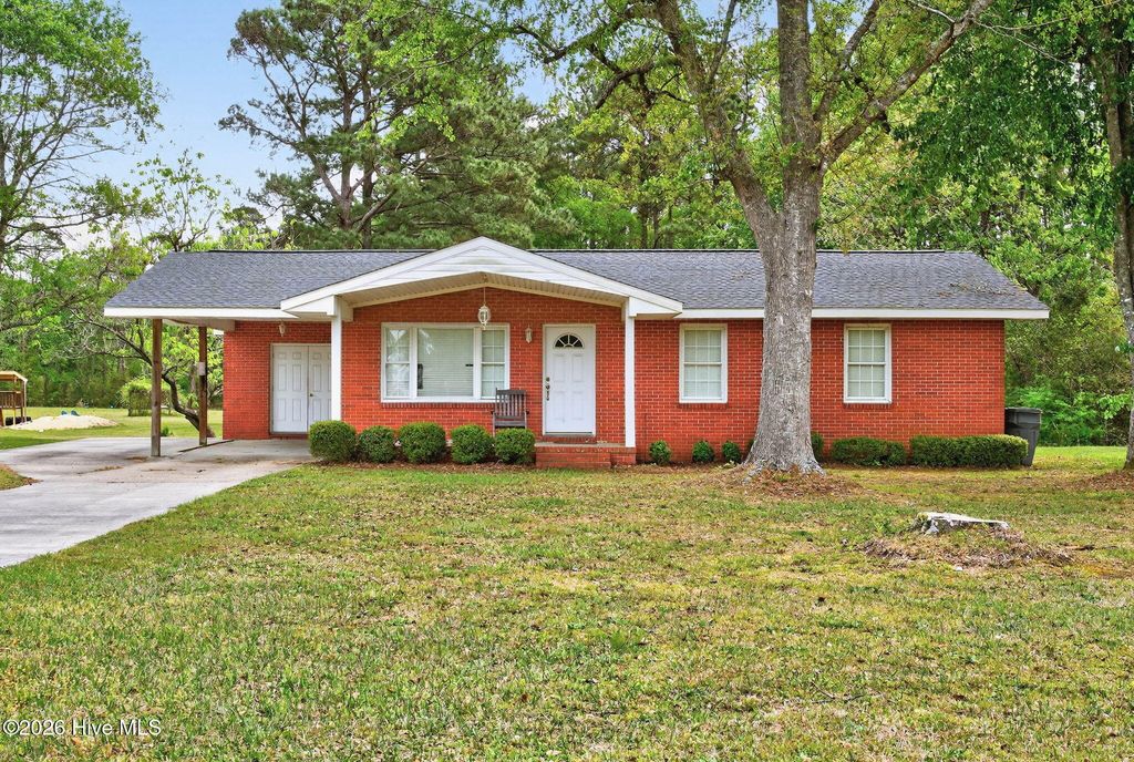 5875 Simmons Road NW, Ash, NC 28420