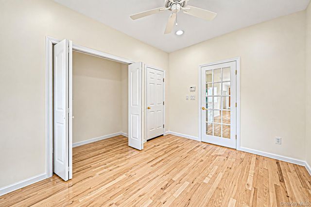 18 Woodridge Lane, Coram, NY 11727