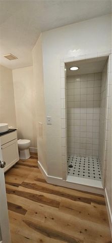 709 S HIGHLAND STREET, Mount Dora, FL 32757