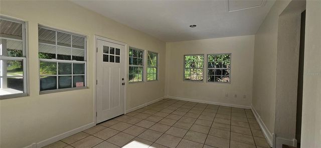 709 S HIGHLAND STREET, Mount Dora, FL 32757