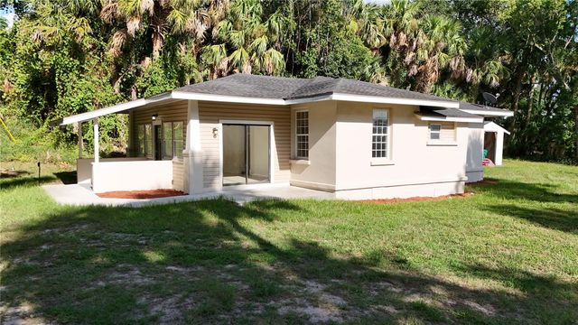 709 S HIGHLAND STREET, Mount Dora, FL 32757