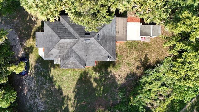 709 S HIGHLAND STREET, Mount Dora, FL 32757