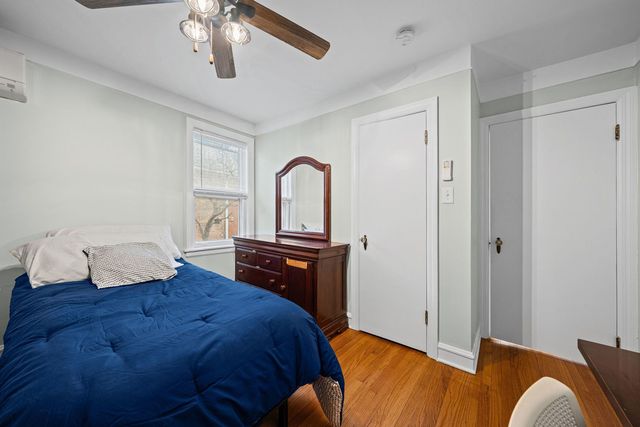 6550 W Ebinger Drive, Niles, IL 60714