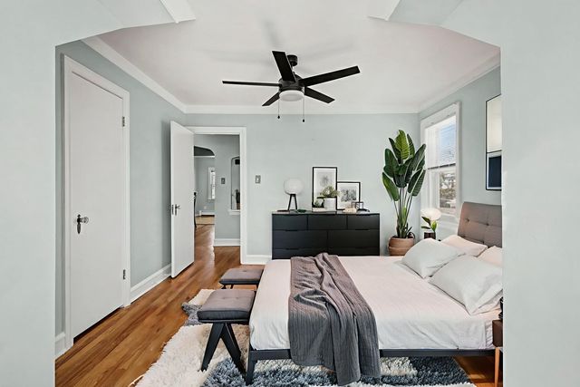 6550 W Ebinger Drive, Niles, IL 60714