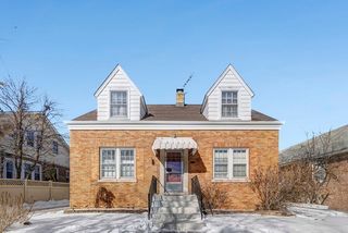 6550 W Ebinger Drive, Niles, IL 60714