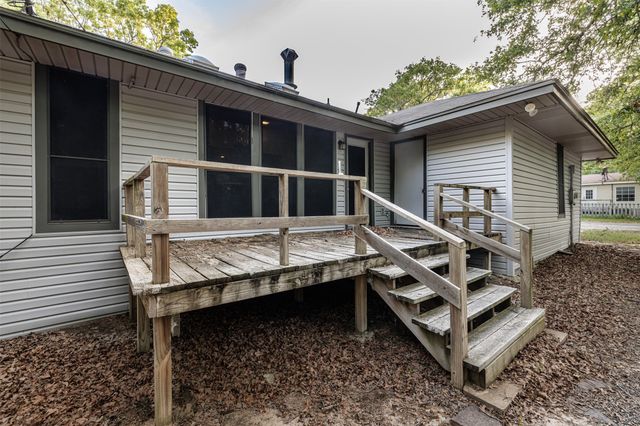 469 County Road 3788, Quinlan, TX 75474