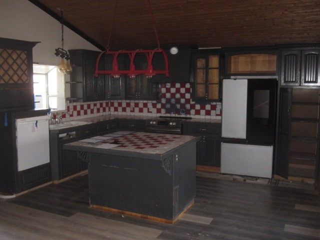 2150 Harris Street, Gainesville, TX 76240