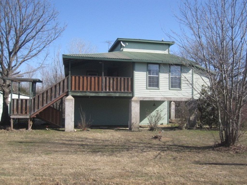 2150 Harris Street, Gainesville, TX 76240