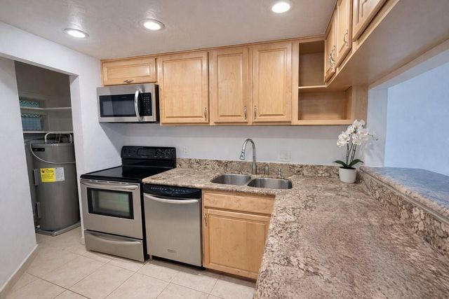 5300 NE 24th Terrace 216C, Fort Lauderdale, FL 33308