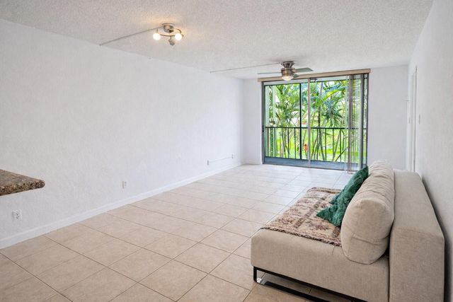 5300 NE 24th Terrace 216C, Fort Lauderdale, FL 33308