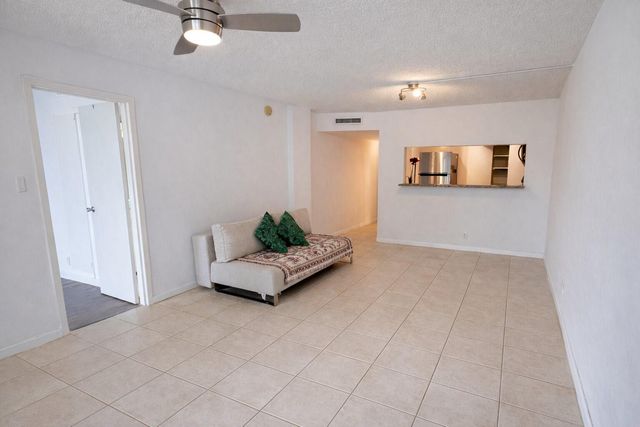 5300 NE 24th Terrace 216C, Fort Lauderdale, FL 33308