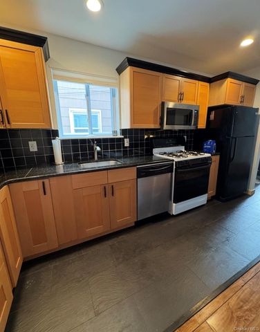 717 E Walnut Street, Long Beach, NY 11561