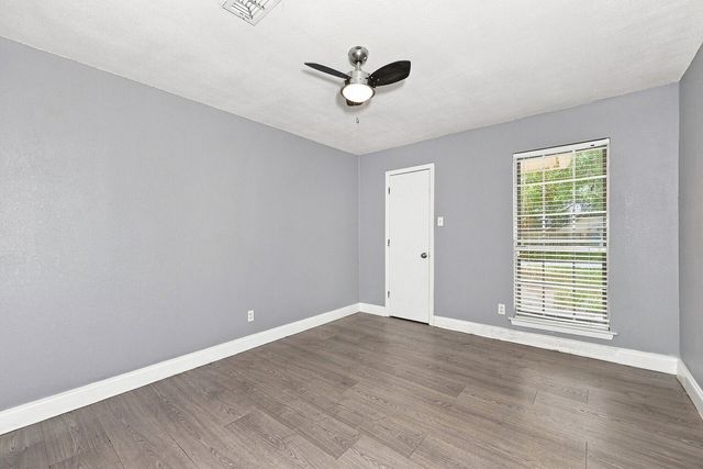 3204 Denbury Drive, Fort Worth, TX 76133