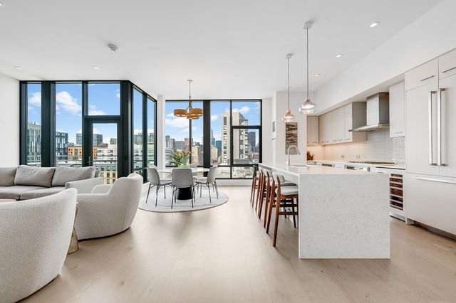 40 Traveler St PH802, Boston, MA 02118