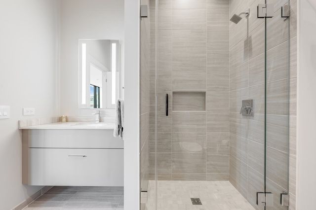 40 Traveler St PH802, Boston, MA 02118