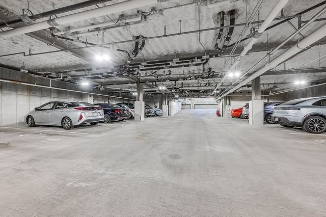 40 Traveler St PH802, Boston, MA 02118