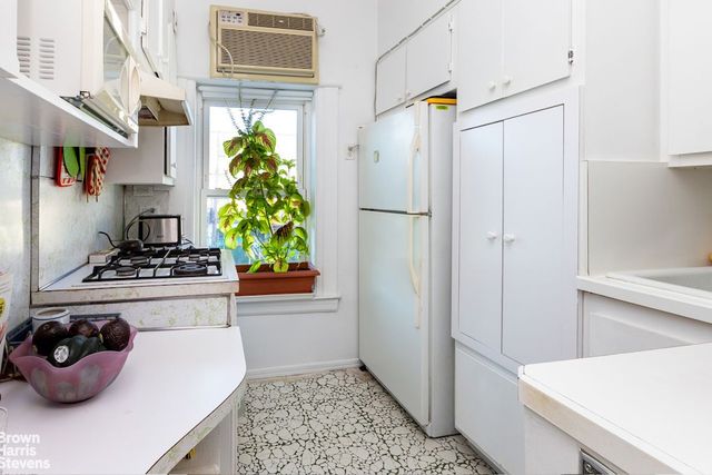 96 W END Avenue, New York City, NY 11235