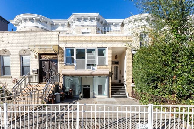 96 W END Avenue, New York City, NY 11235