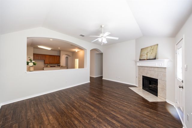604 Beeman Drive, Arlington, TX 76002