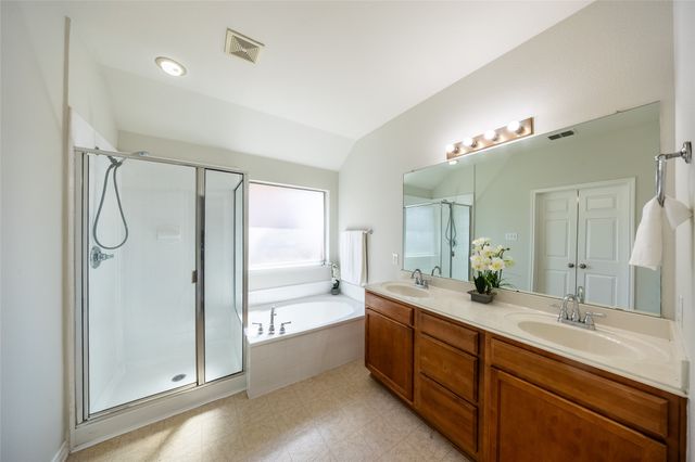 604 Beeman Drive, Arlington, TX 76002