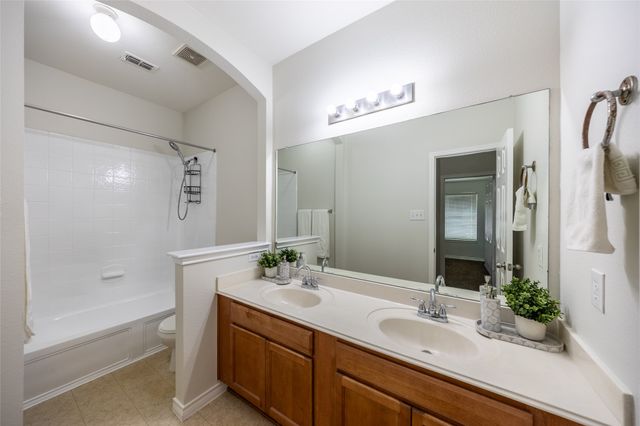 604 Beeman Drive, Arlington, TX 76002