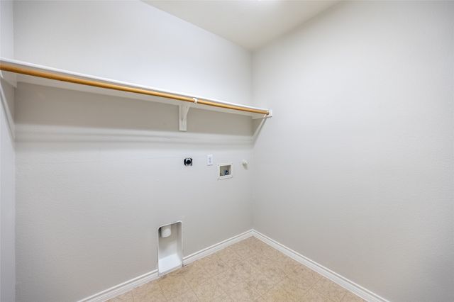 604 Beeman Drive, Arlington, TX 76002
