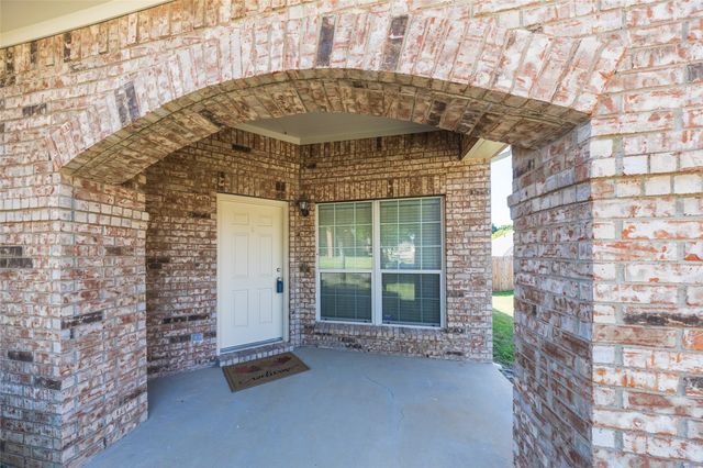 604 Beeman Drive, Arlington, TX 76002