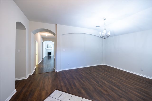 604 Beeman Drive, Arlington, TX 76002