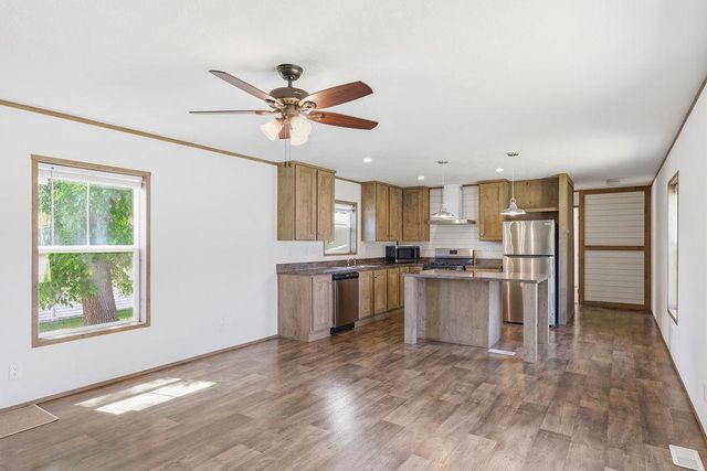 10162 Pierce Place NE, Blaine, MN 55434