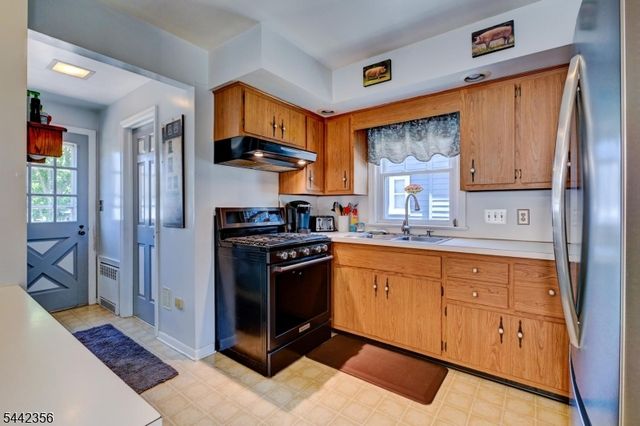 123 Eastern Ave, Somerville Boro, NJ 08876