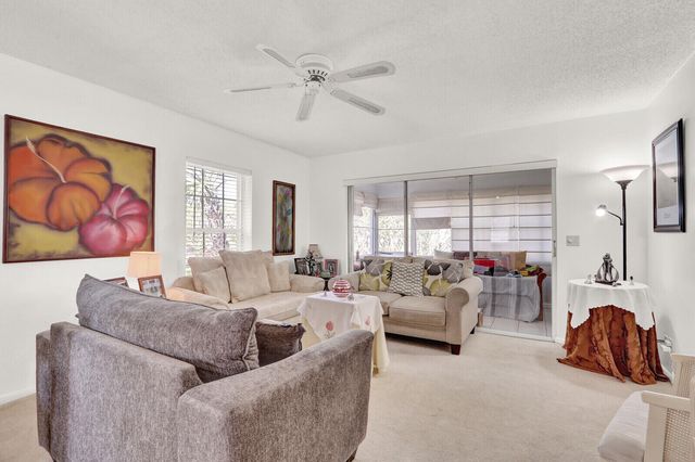 615 Laconia Circle A, Lake Worth, FL 33467