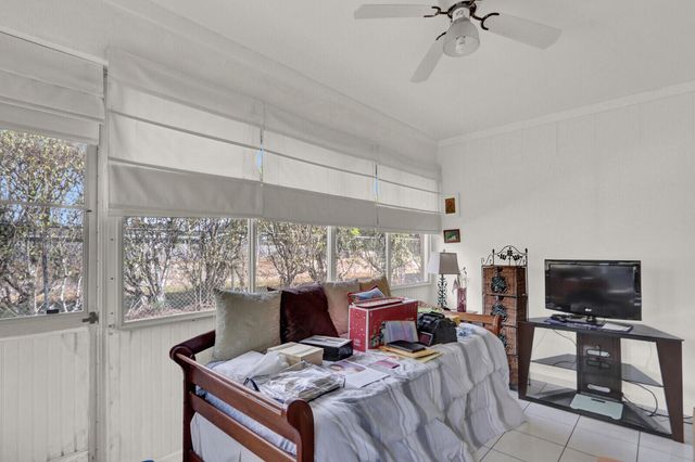 615 Laconia Circle A, Lake Worth, FL 33467