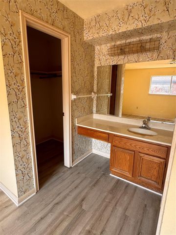 3400 Coachman Drive, Baytown, TX 77521