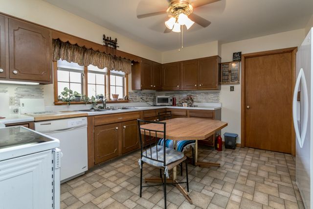 1541 MYRA ST, Moberly, MO 65270