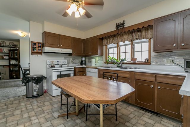 1541 MYRA ST, Moberly, MO 65270