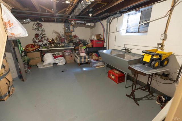 1465 Glendale Avenue, Saginaw, MI 48638