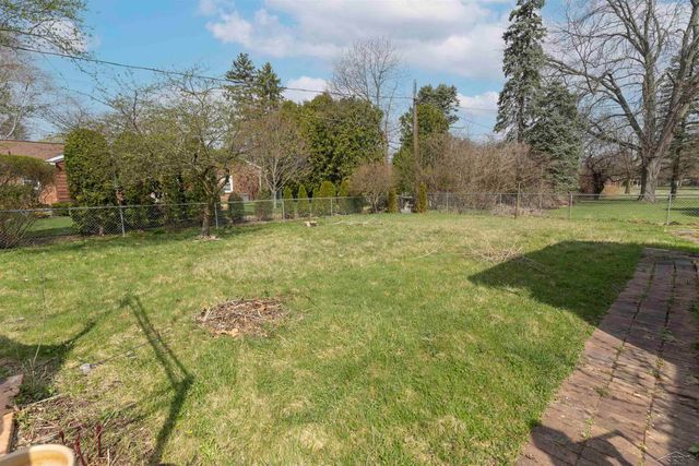 1465 Glendale Avenue, Saginaw, MI 48638