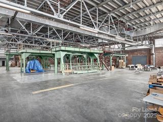 701 Oriole Drive Lease, Hendersonville, NC 28792