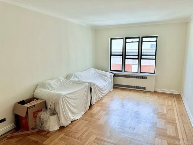 210 Martine Avenue 6L, White Plains, NY 10601