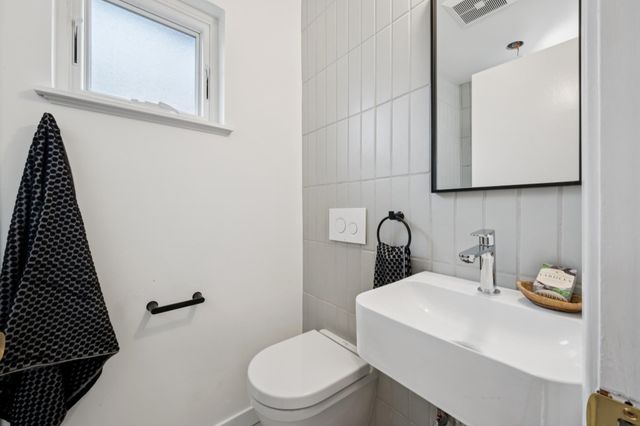 5422 Zara Ave, El Cerrito, CA 94530