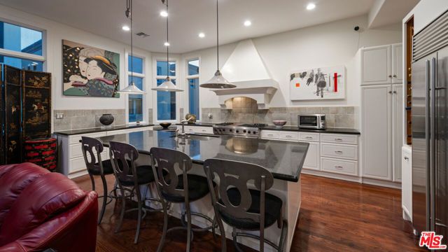 138 Voyage Mall, Marina Del Rey, CA 90292