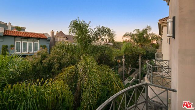 138 Voyage Mall, Marina Del Rey, CA 90292