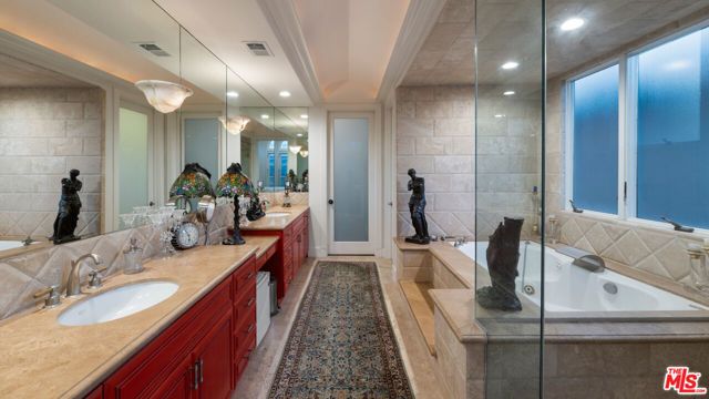 138 Voyage Mall, Marina Del Rey, CA 90292